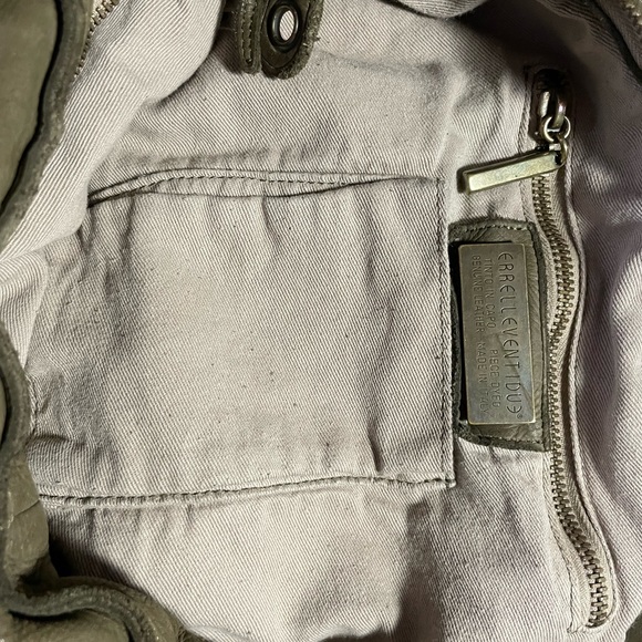 NWT ERRELLEVENTIDU HANDBAG. Made in Italy. Soft Leather. - Picture 6 of 12